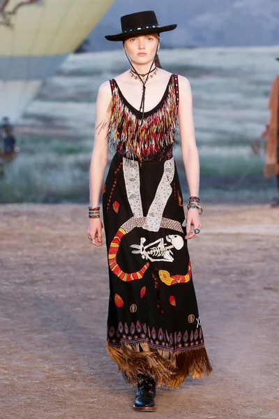 Look 1